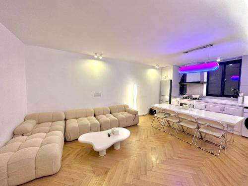ZHome-Three floors 4 bedrooms - near Nanjing Road, Shanghai (Foto 4)