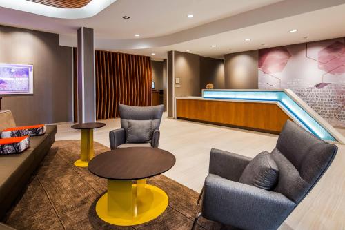 SpringHill Suites by Marriott Chambersburg - image 9