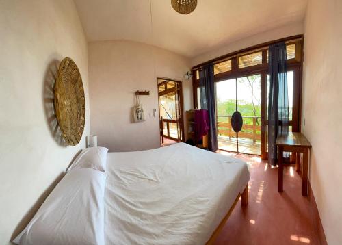 1 king bed, 1 sofa bed