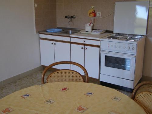 virtuve, Apartment Marija in Brbinj