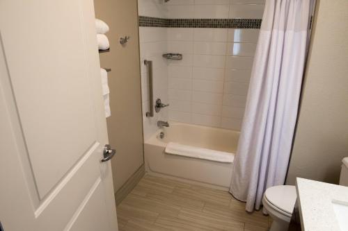 TownePlace Suites by Marriott Battle Creek - image 6