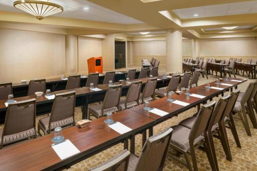 Sheraton Baltimore North - image 2