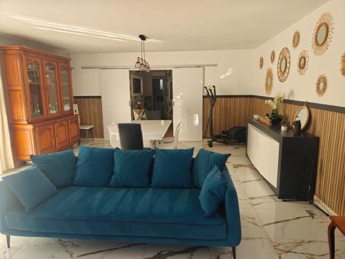 Villa luxe 5 chambres piscine jacuzzi homegym near l'Aube Rouge