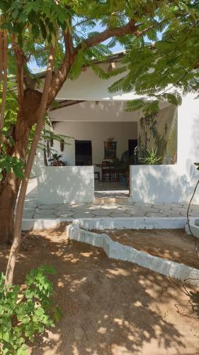 Utvendig, KASA KAISSAKU avec accès direct à plage pour 2 à 12 personnes (KASA KAISSAKU avec acces direct a plage pour 2 a 12 personnes) in Kafountine