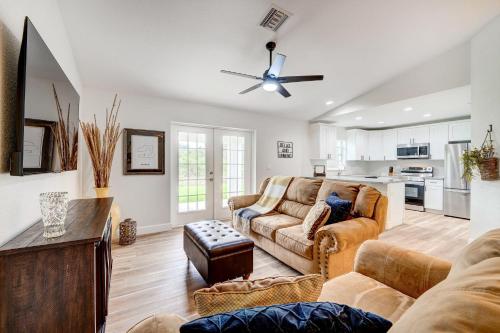 1 Mi to Links! Resort Home Near Raceway in Sebring in Avon Park (FL)