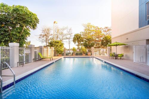 SpringHill Suites Miami Airport South - image 12