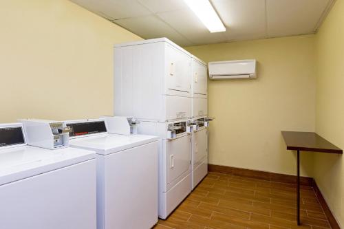 SpringHill Suites Austin South - image 9