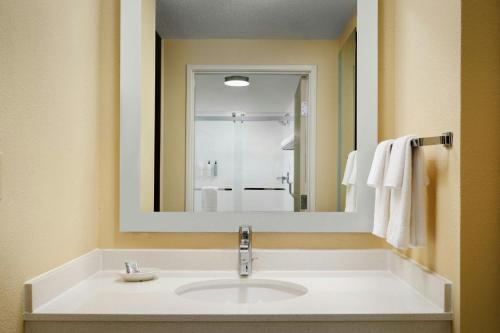 SpringHill Suites Austin South - image 3