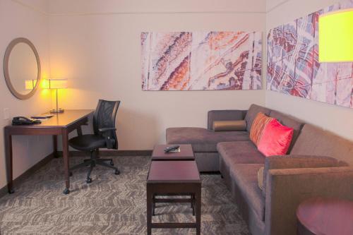 SpringHill Suites Houston Pearland - image 10
