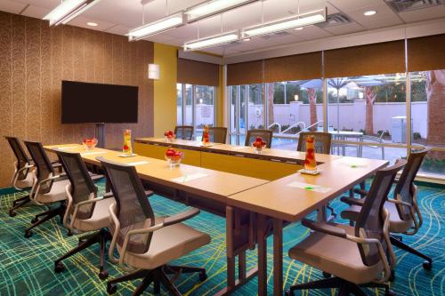 SpringHill Suites by Marriott Houston I-45 North - image 12