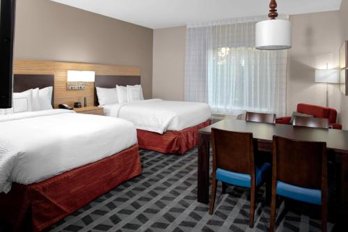 1 queen bed