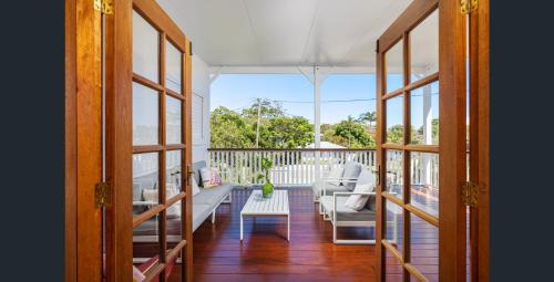 Shoaly House - A Spacious Oasis in Shoal Bay