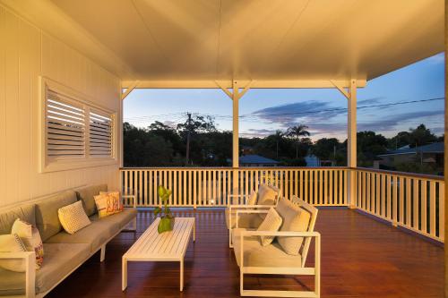 Shoaly House - A Spacious Oasis in Shoal Bay