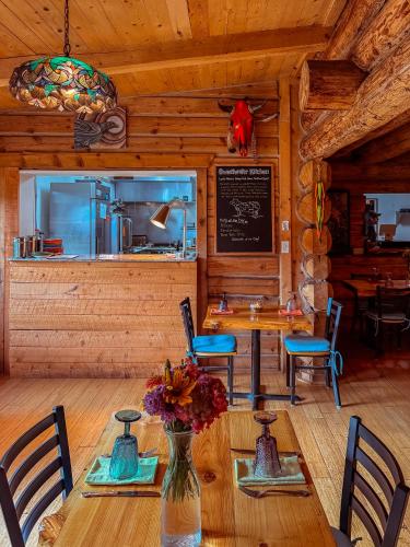 Boulder Mountain Guest Ranch