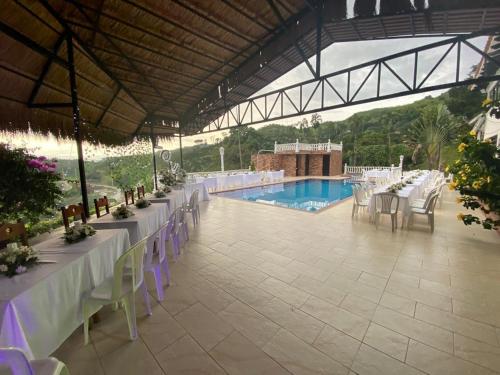 Swimming pool, Finca la Irlanda in La Manuelita