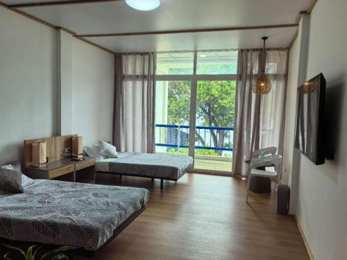 room detail thumbnail 0