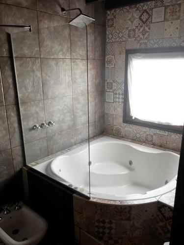 Casa con pileta en B privado solo familias in โบสเก เปรัลตา ราโมส