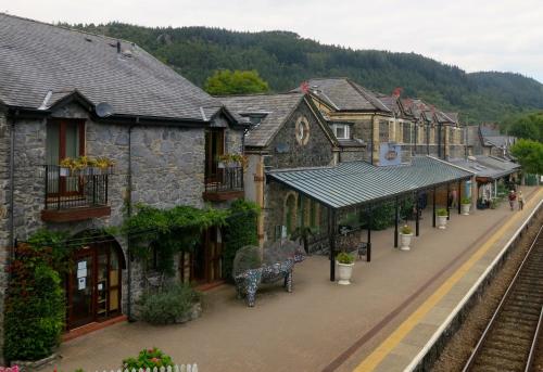 Alpine Apartments Snowdonia - image 14