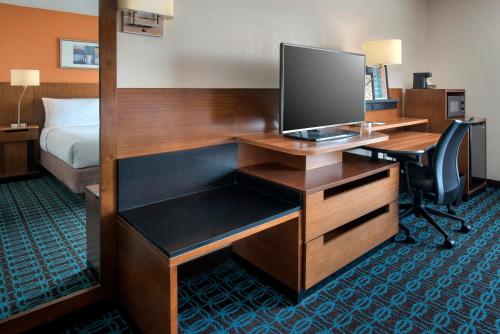 Fairfield Inn & Suites by Marriott Dover - image 9