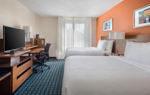 Fairfield by Marriott Inn & Suites Dover - 공용 라운지/TV 시청 구역