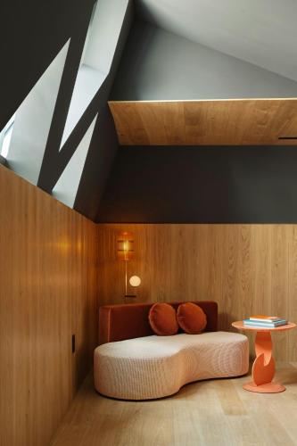 Cozy Studio Suite King with City View room in W Budapest