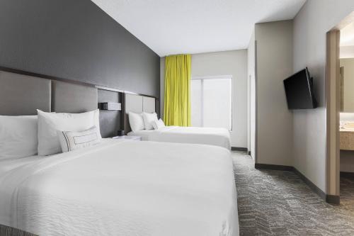 Double Suite with Sofa Bed image 4