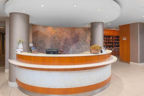 SpringHill Suites Cincinnati North Forest Park - image 6
