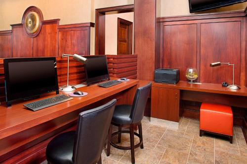 Sheraton Rockville - image 13