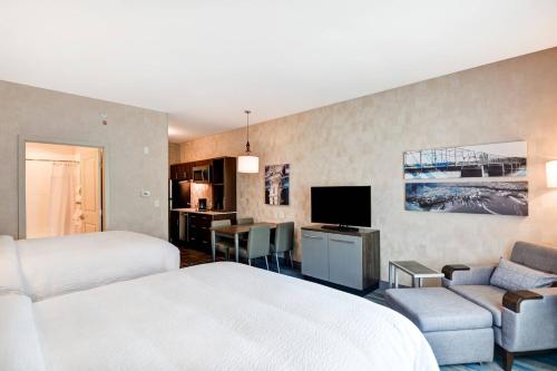 1 queen bed
