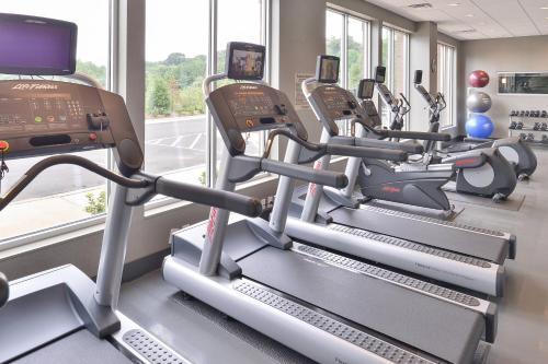 SpringHill Suites by Marriott Raleigh Cary - image 9