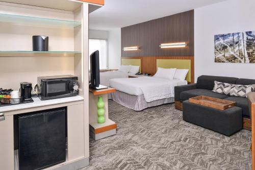 Queen Studio with Sofa Bed