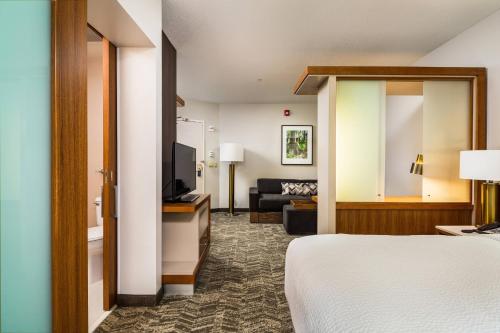 SpringHill Suites Vero Beach - image 10
