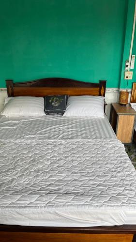 Quadruple Room image 6
