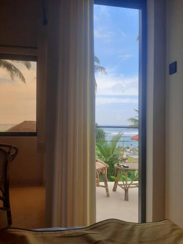 Tahini and Friends Surf, Yoga & Wellness in Ahangama