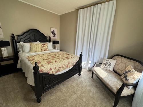 Townhouse On The Prairie in Marion (KS)