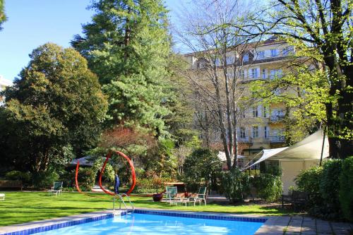 Piscina, Hotel Greif, a Member of Design Hotels in Bolzano