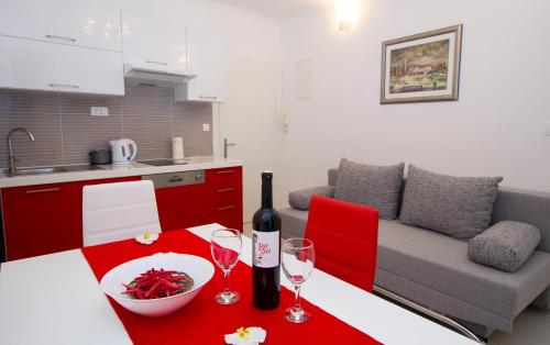 Apartment Sabioncello, Split (photo 6)