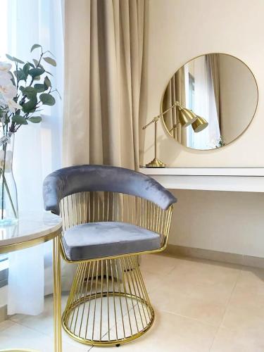 Studio near beach and Metro in Dubai Marina Z1003, Dubai