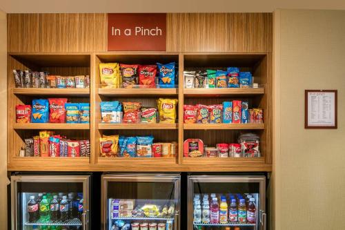 TownePlace Suites by Marriott Kansas City Airport - image 11