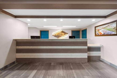 Howard Johnson by Wyndham Jackson in Jackson, USA