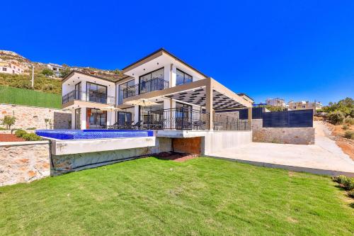Three-Bedroom Villa image 7