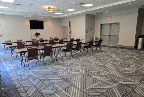 Holiday Inn Express & Suites - Smithfield/Selma By IHG - 회의실/연회장