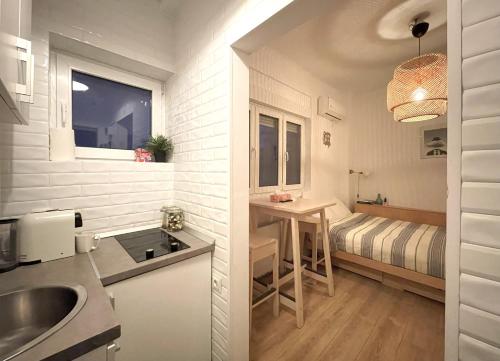 Rooftop Studio In the heart of Bucharest w Netflix, Bucharest