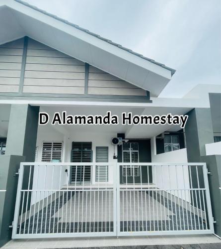 D Alamanda Islam Homestay