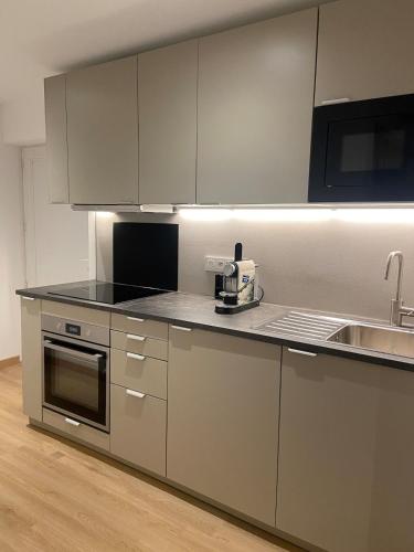Appartement neuf et cozy avec place de parking in 伊爾基爾克格拉方斯塔當