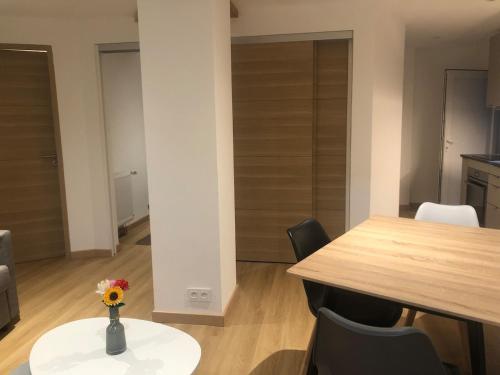 Appartement neuf et cozy avec place de parking in 伊爾基爾克格拉方斯塔當