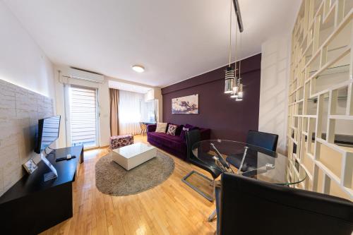 PLAN Deluxe - Romantic Excape with Whirpool Tub Niš, centar, FREE parking, Niš (foto 9)