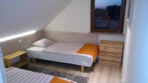 2 twin beds