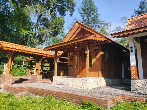 Exterior view, Lawang Pitu Untuk keluarga in Kaliurang