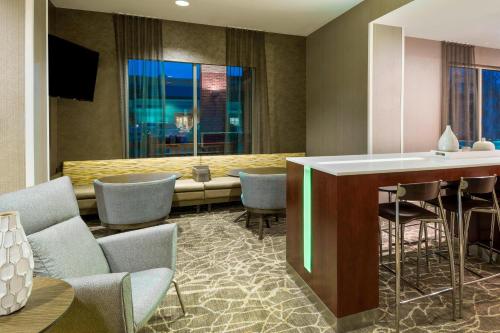 SpringHill Suites Indianapolis Carmel - image 12